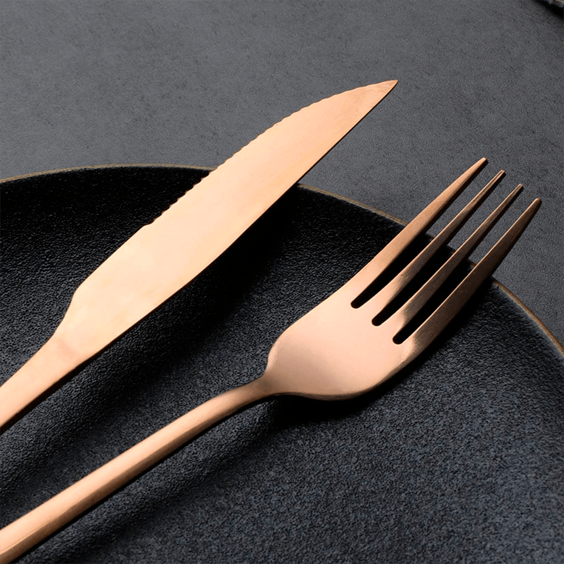 Juego de Cubiertos de 24 Piezas en Acero Inoxidable- Rose Gold