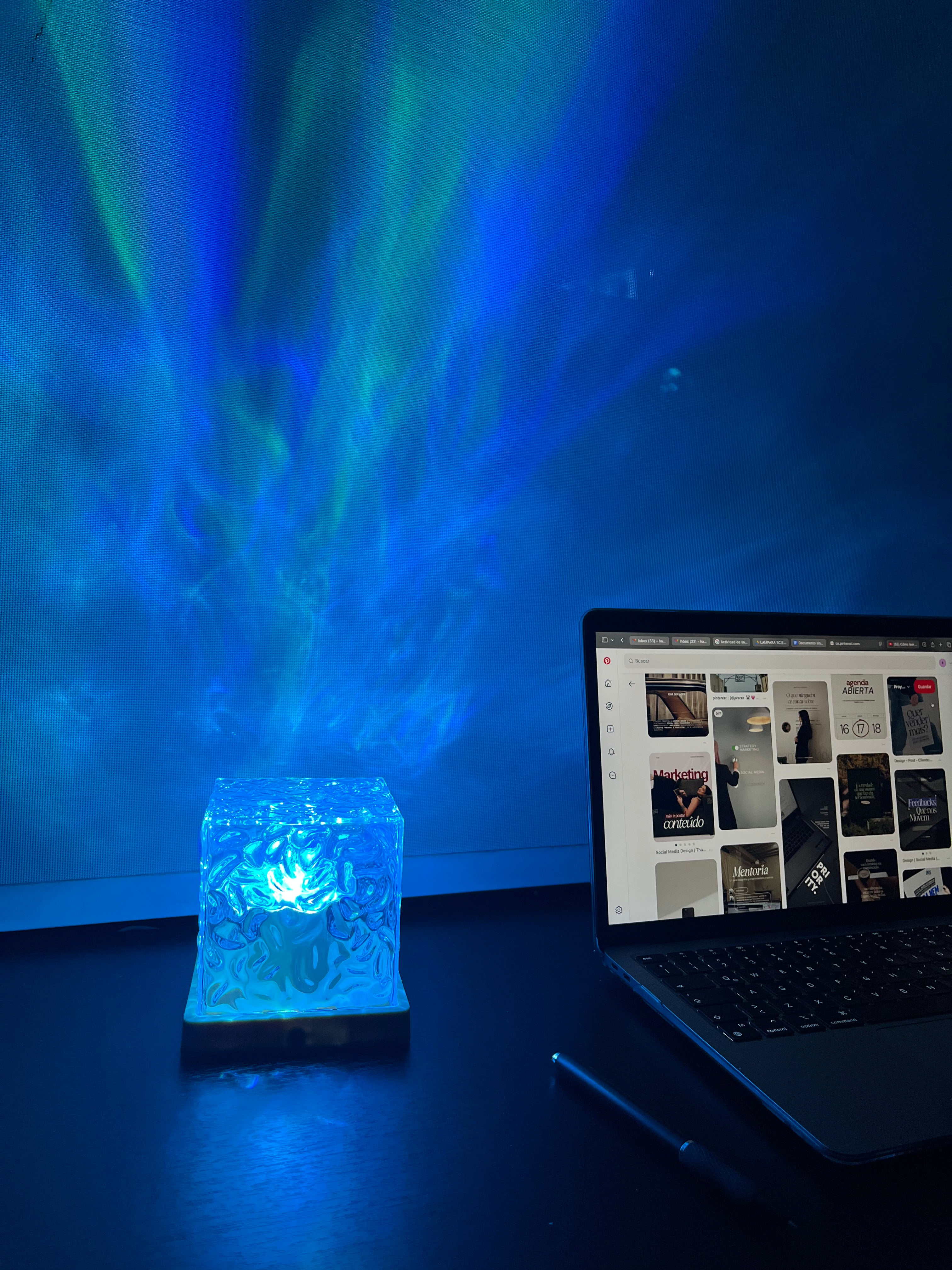 Lámpara Proyector Cubo LED – 16 Colores Cambiantes- Efecto agua