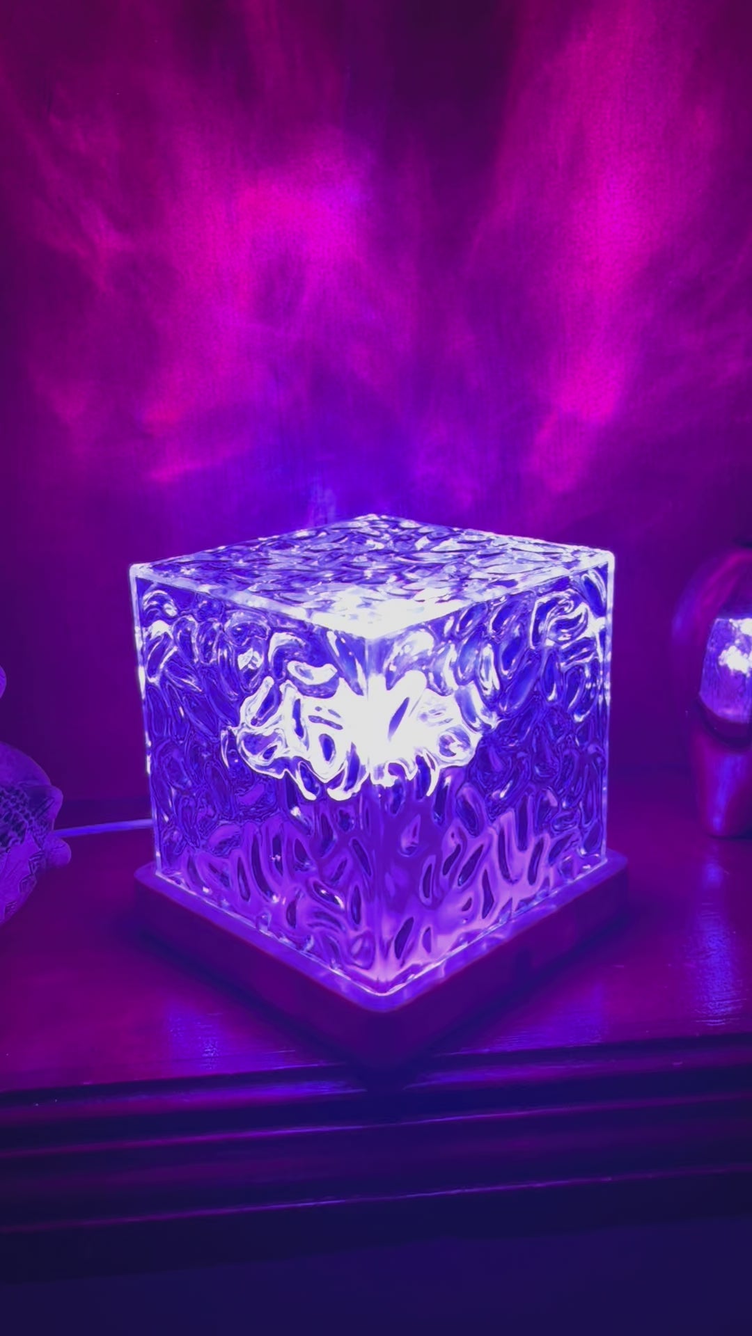 Lámpara Proyector Cubo LED – 16 Colores Cambiantes- Efecto agua